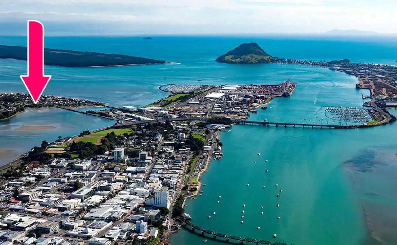 Tauranga - Big, Beautiful Villa On The Water! Εξωτερικό φωτογραφία